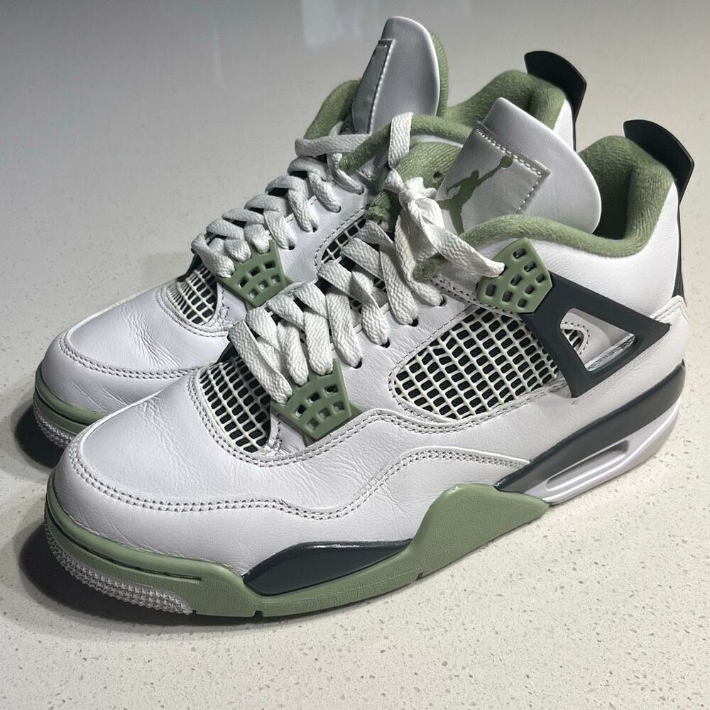 Air Jordan IV 4 Retro Mid Seafoam Womens 9 Men 7.5 EUR 40.5